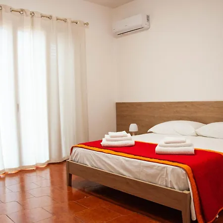 Casa Vacanze Caruso Carini Esterno foto