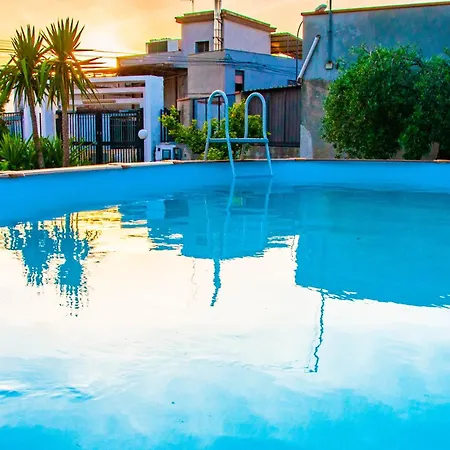 Casa Vacanze Caruso Carini Esterno foto